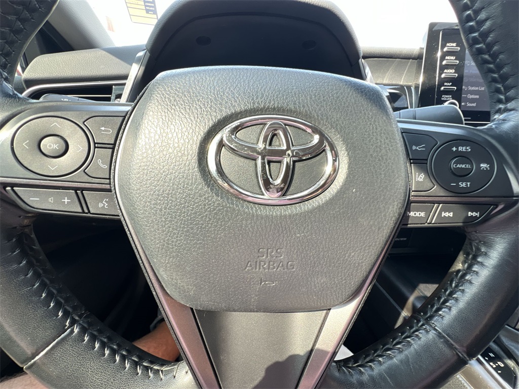 2022 Toyota Camry SE photo 18