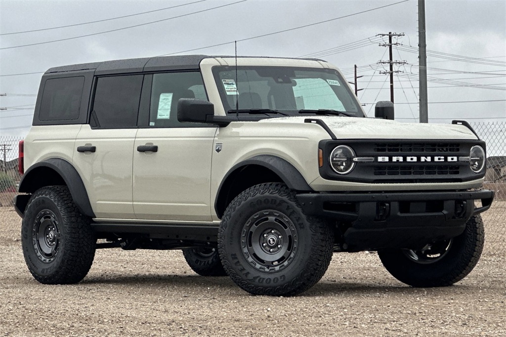 2025 Ford Bronco Big Bend photo 2