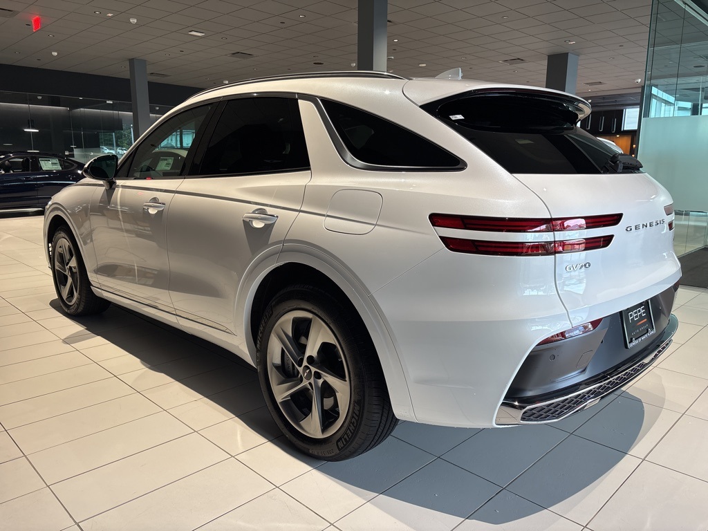 2026 Genesis GV70 2.5T Select photo 4