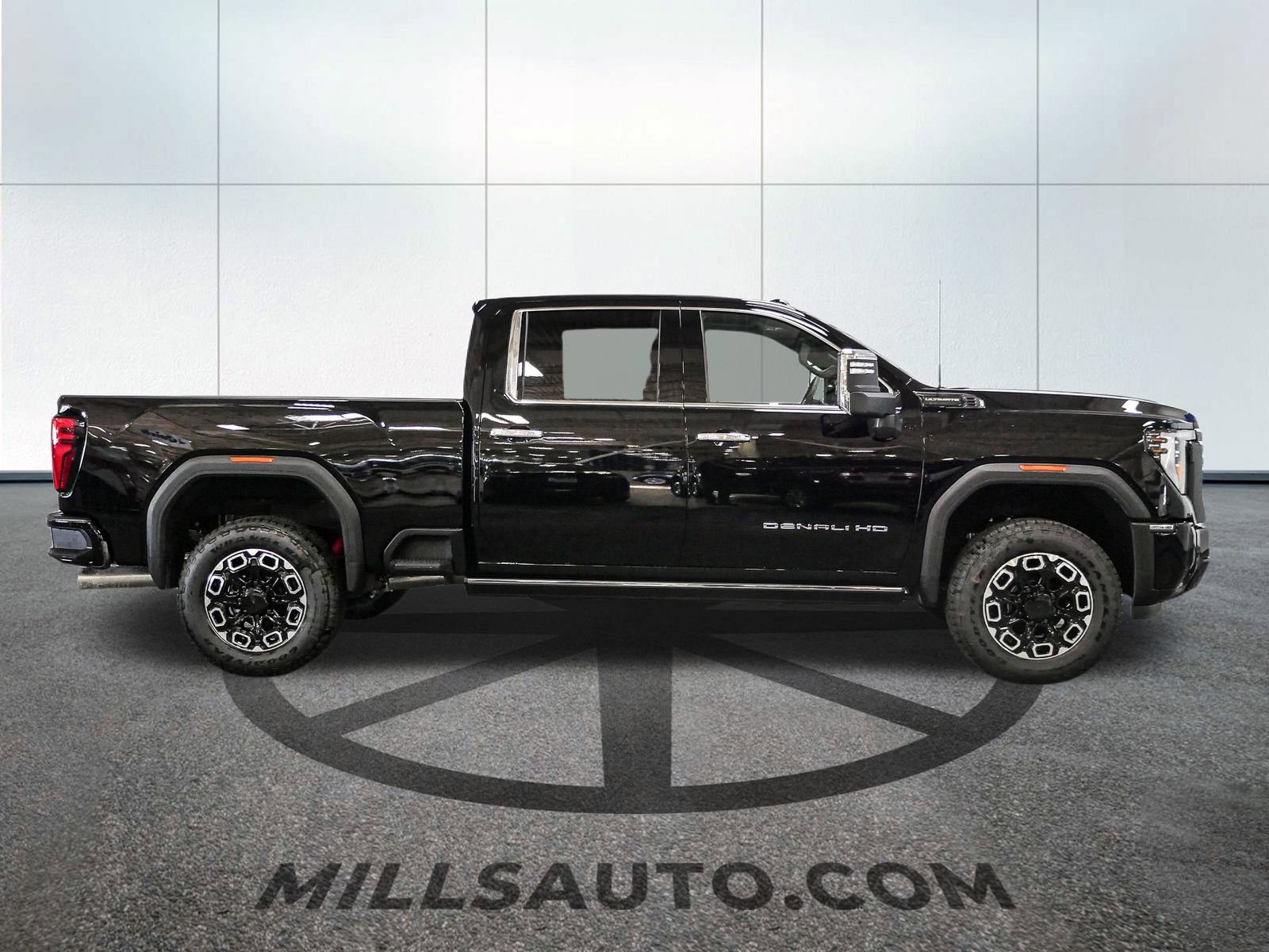 2025 Gmc Sierra 3500 HD Denali Ultimate photo 8