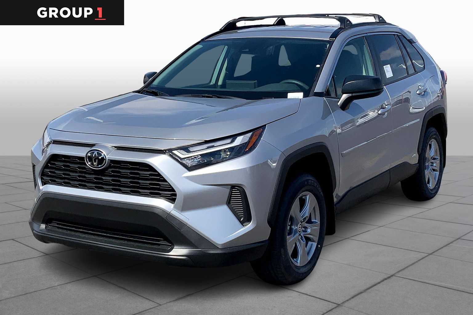 2025 Toyota RAV4 Hybrid LE photo 2