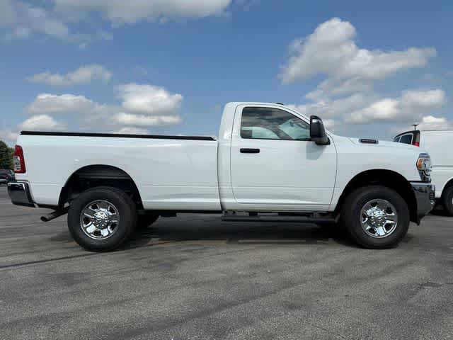 2024 Ram 2500 Tradesman photo 4