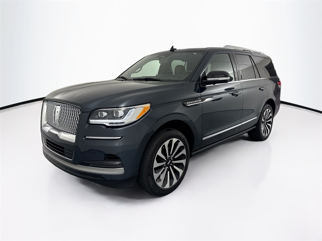 2024 Lincoln Navigator Reserve's photo