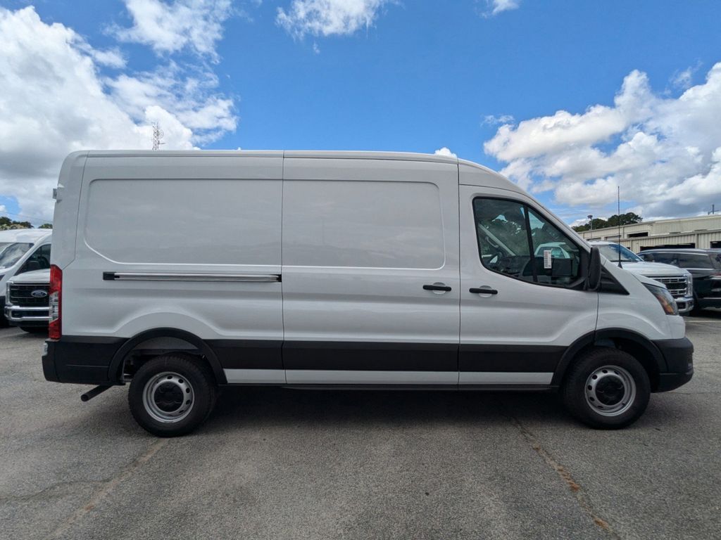 2025 Ford Transit photo 3