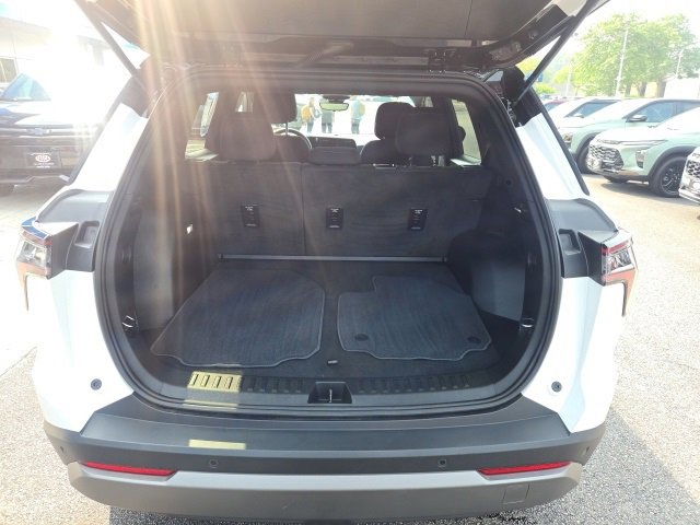 2025 Chevrolet Equinox LT photo 28