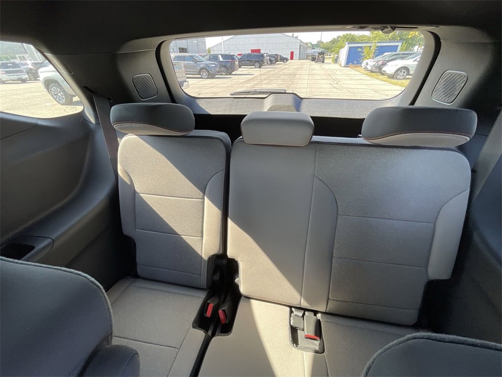 2026 Chevrolet Traverse photo 21