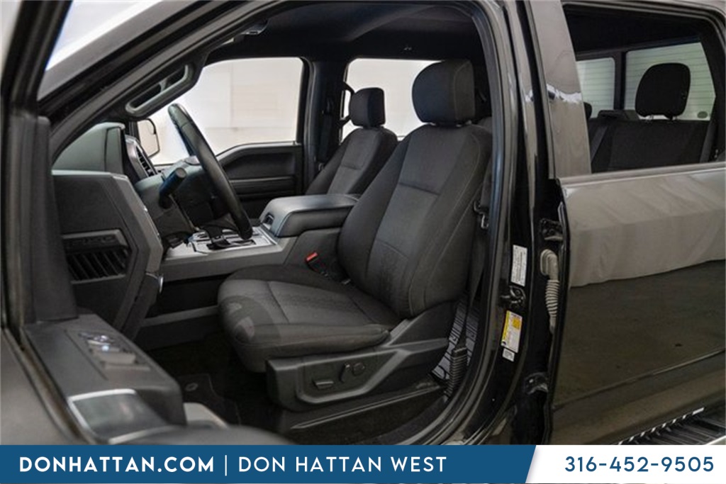 2019 Ford F-150 XLT photo 3