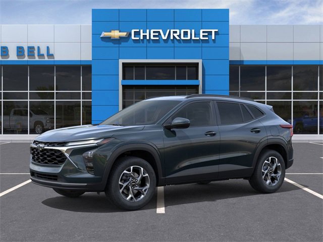 2026 Chevrolet Trax LT photo 2