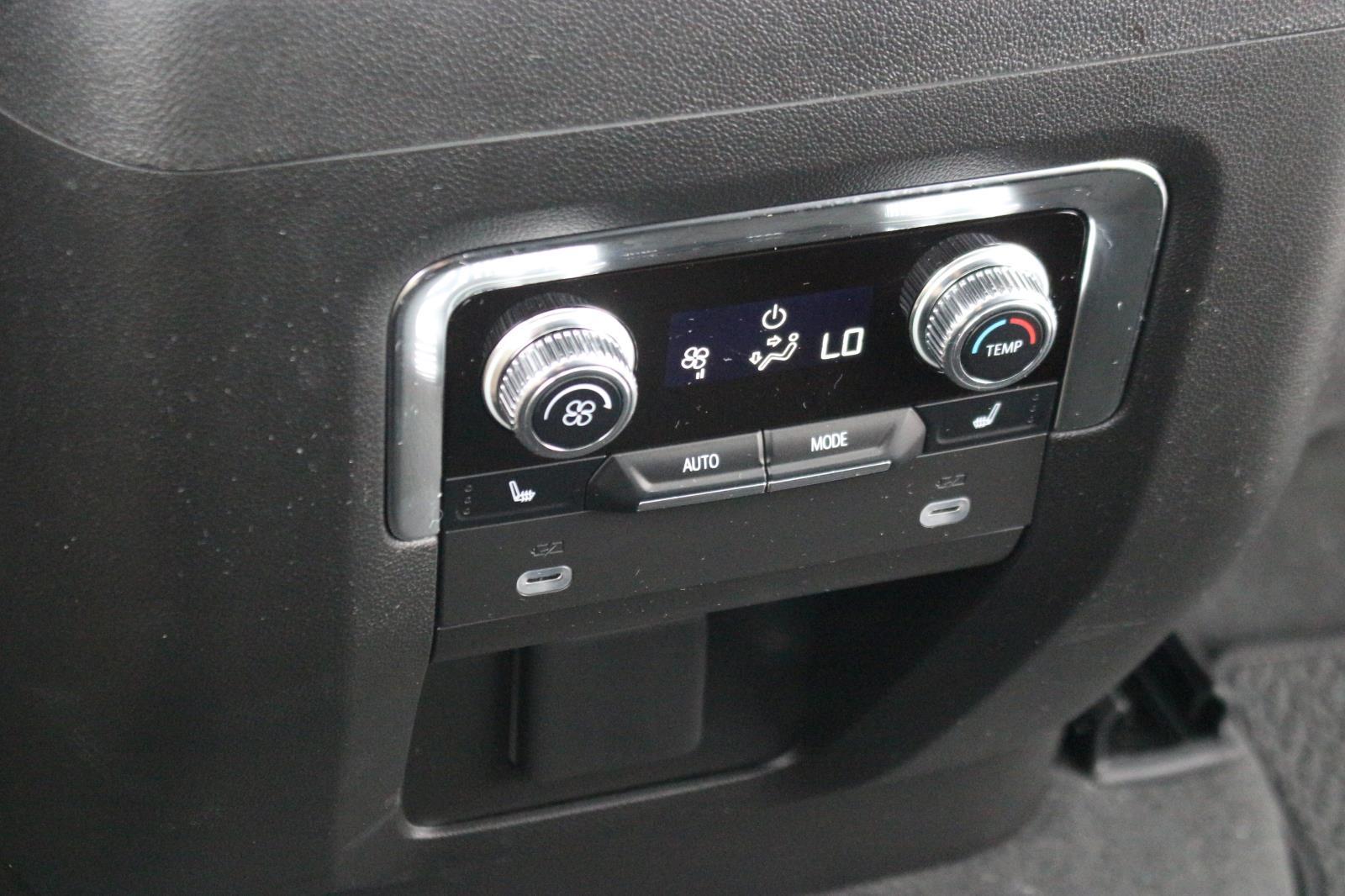 2024 Gmc Yukon XL Denali photo 31