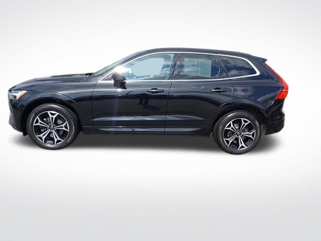 2022 Volvo XC60 B5 Momentum photo 4