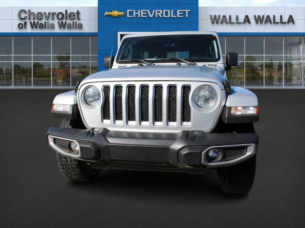2023 Jeep Wrangler Sahara photo 2