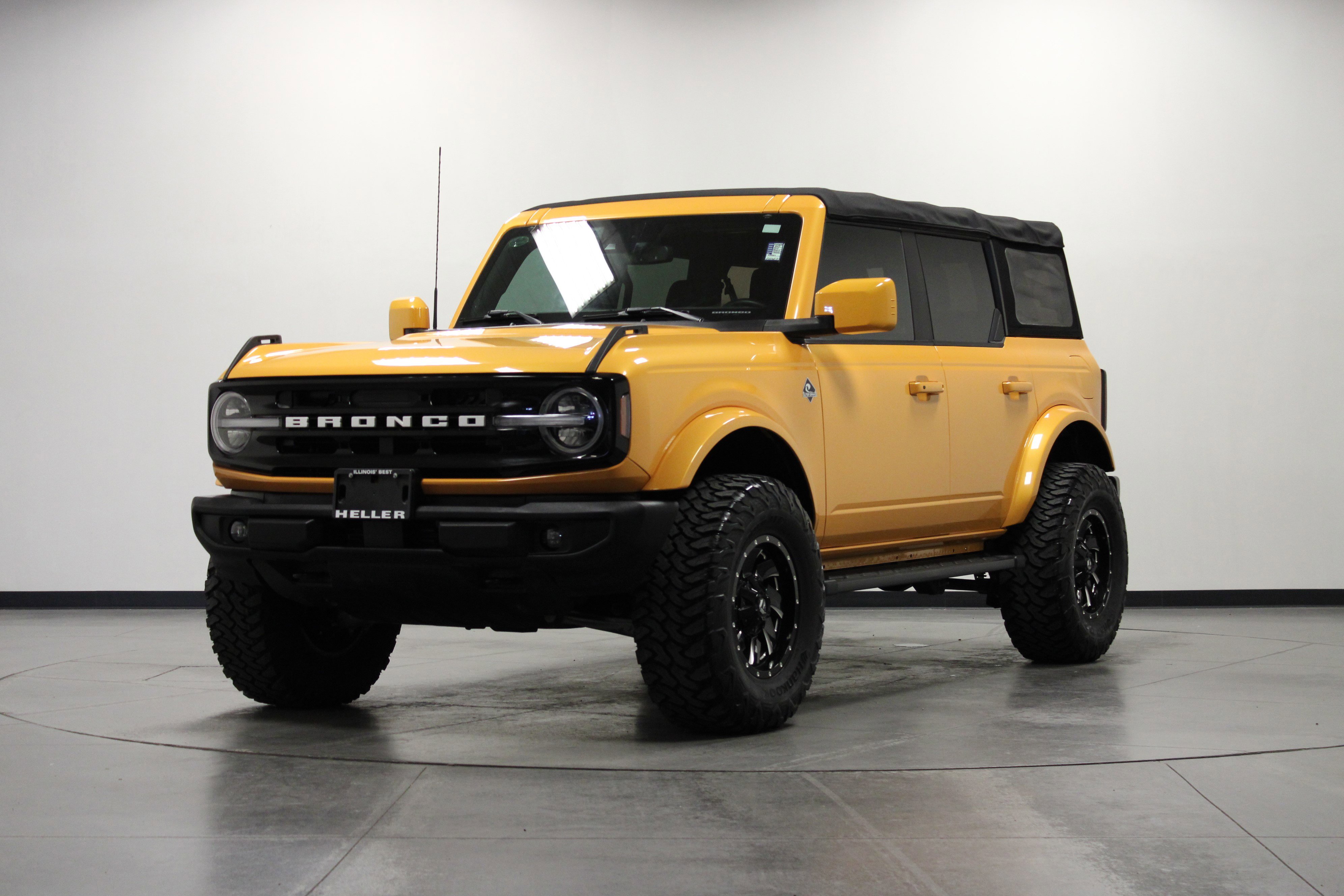 2022 Ford Bronco Outer Banks photo 5