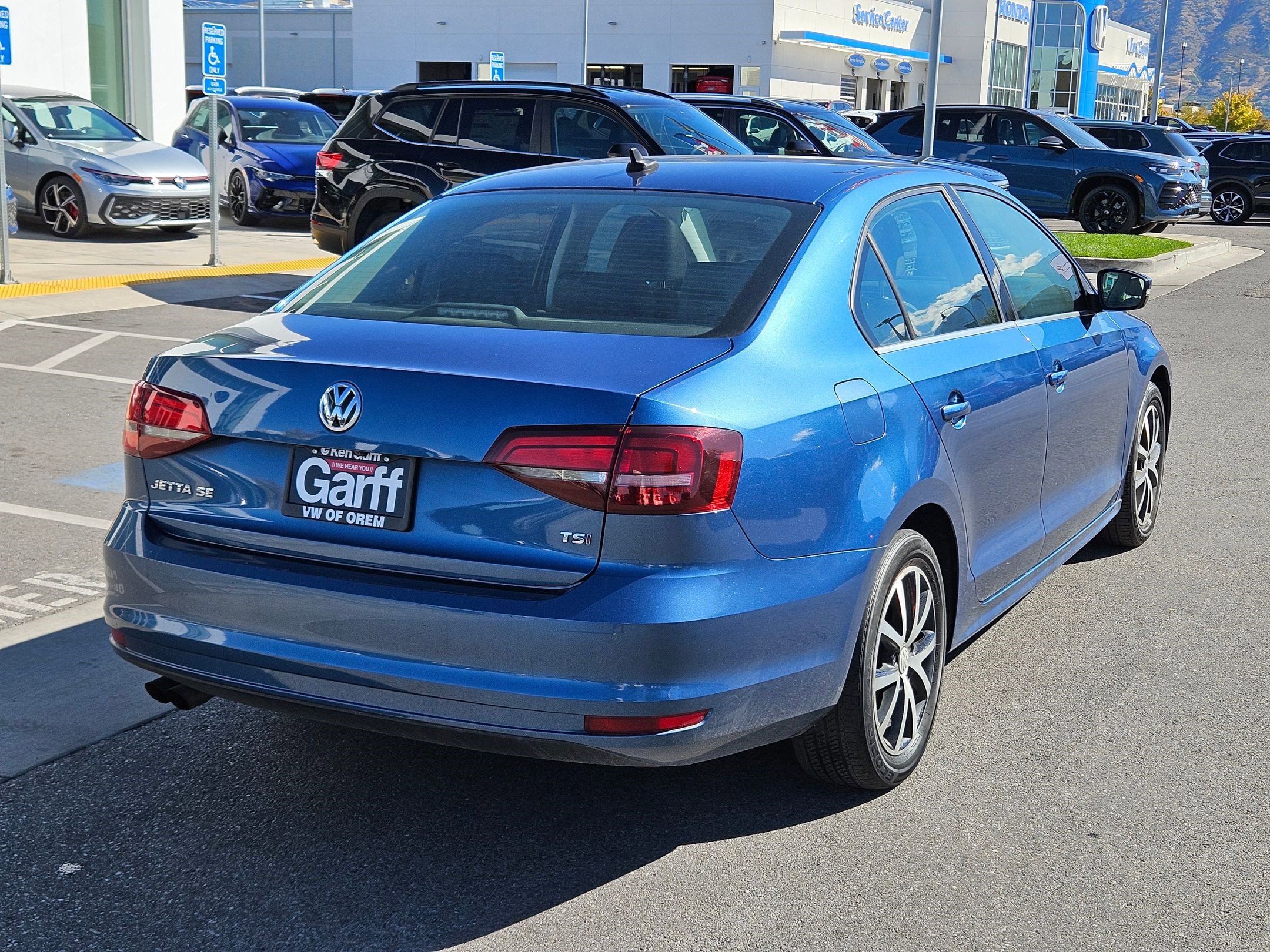 2017 Volkswagen Jetta 1.4T SE photo 3