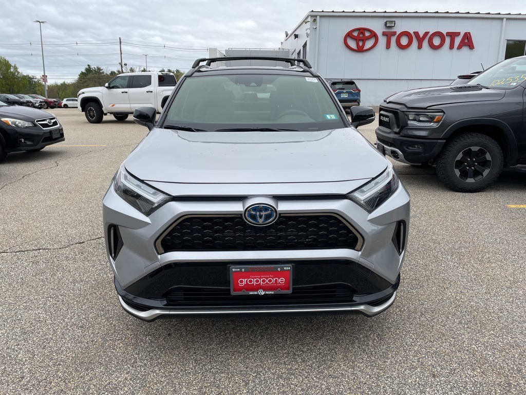2024 Toyota RAV4 Prime XSE photo 2