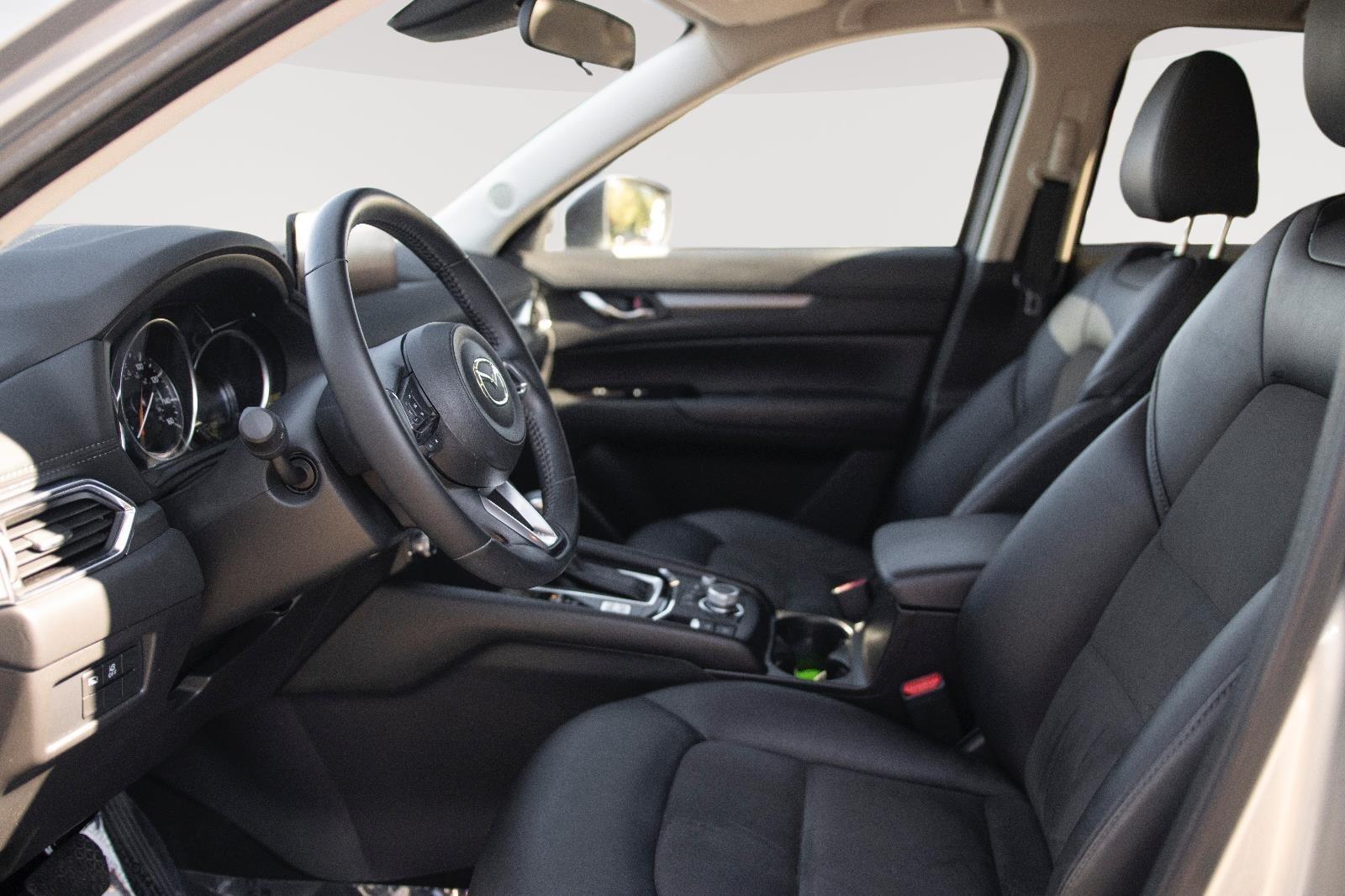 2022 Mazda CX-5 2.5 Select photo 2