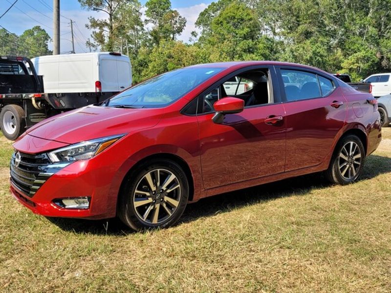 2025 Nissan Versa SV photo 3