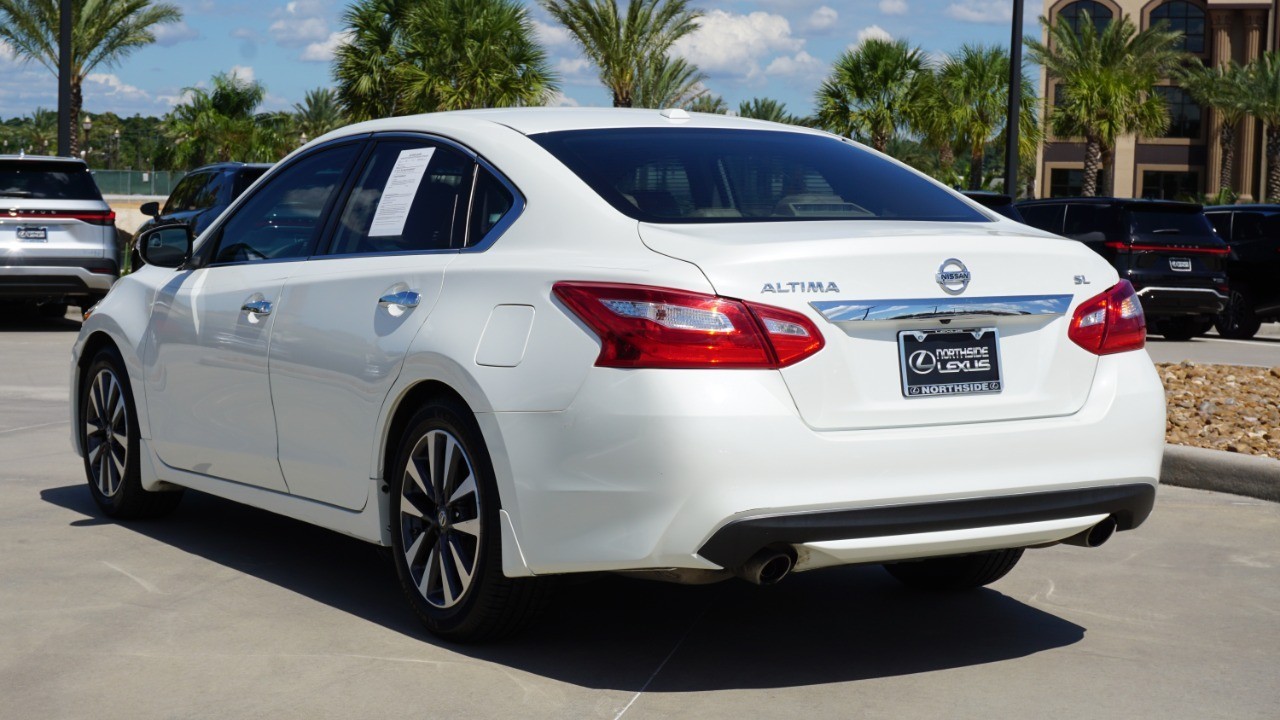 2017 Nissan Altima SL photo 8