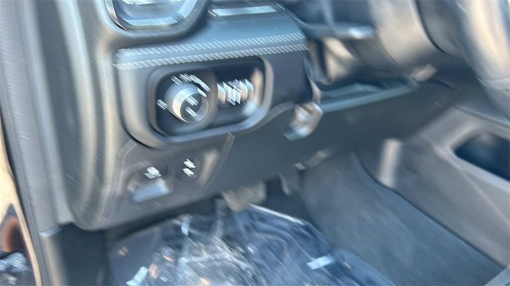 2022 Ram 1500 Limited photo 18