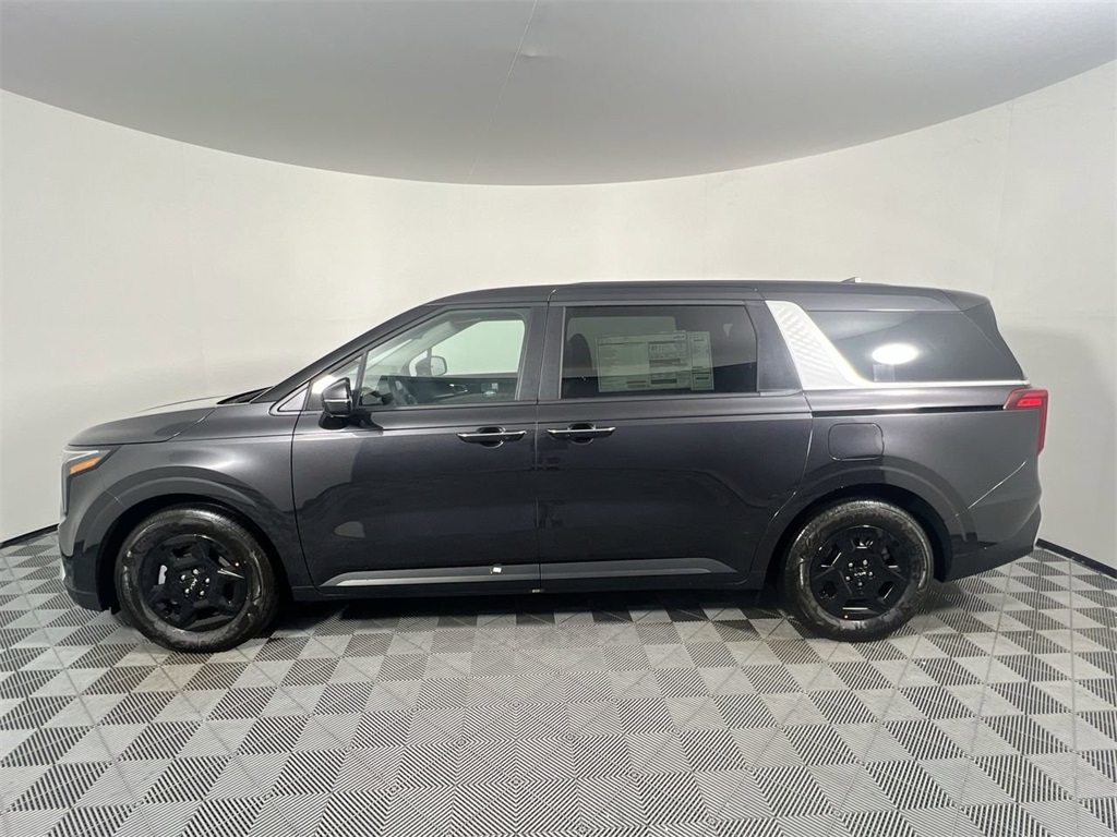 2026 Kia Carnival LX photo 8