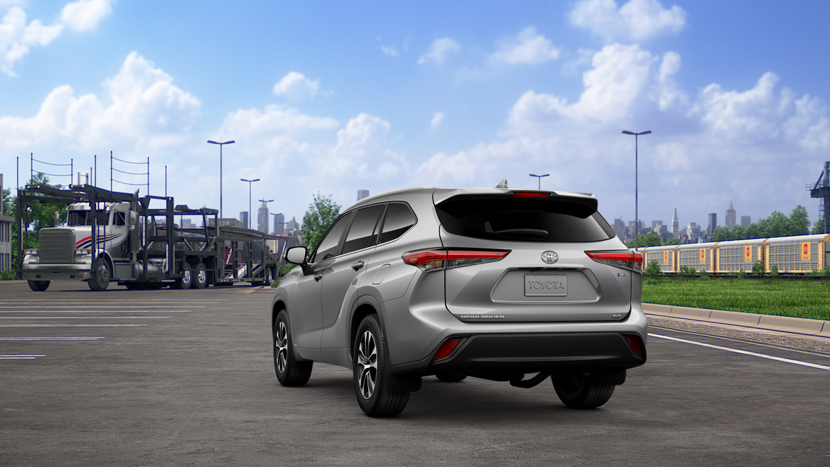 2025 Toyota Highlander Hybrid XLE photo 7