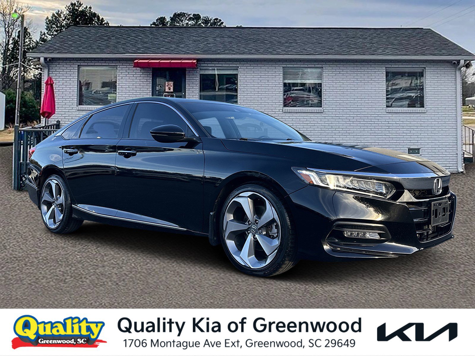 2020 Honda Accord Touring's photo