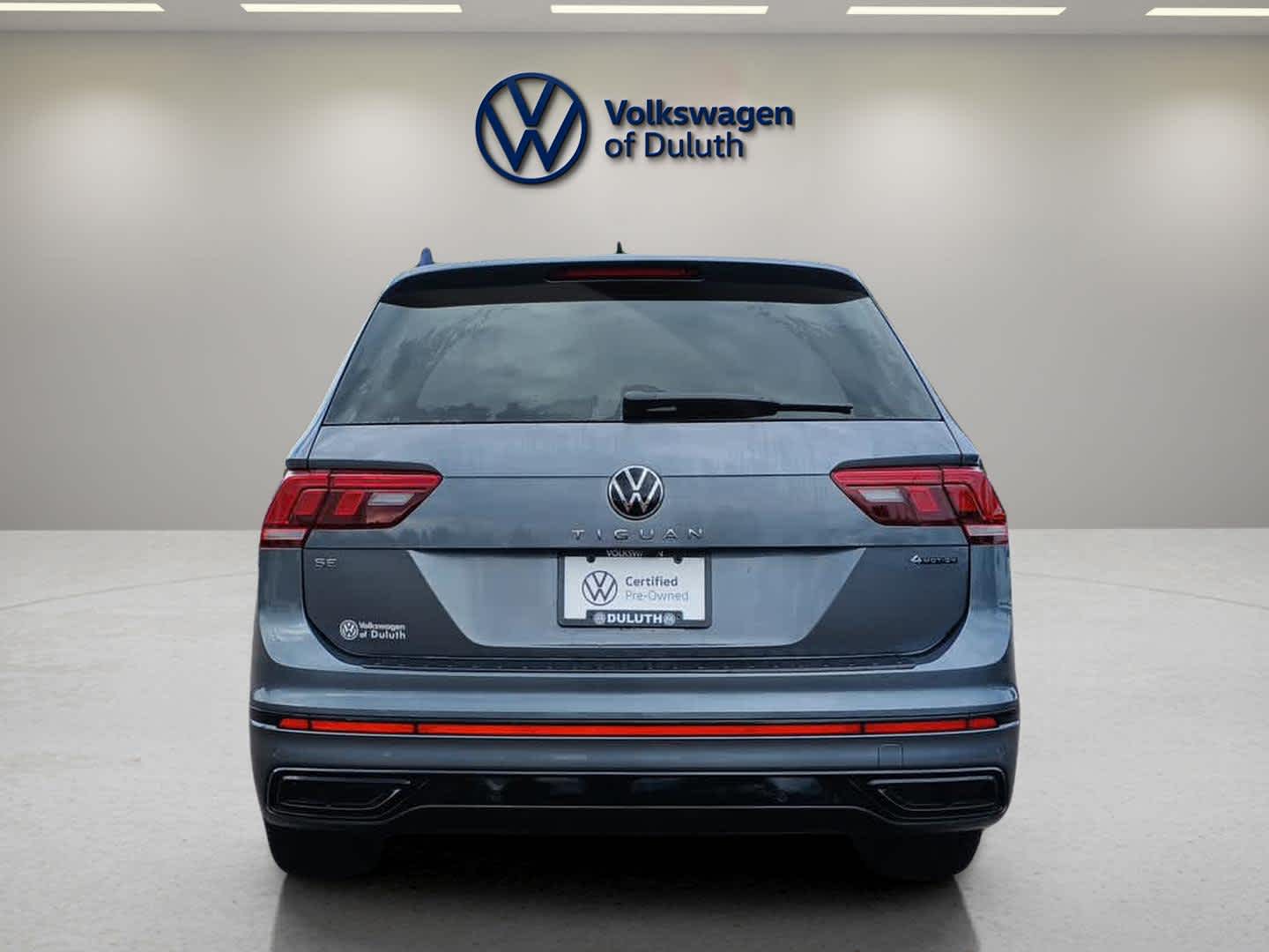 2023 Volkswagen Tiguan SE R-Line Black photo 4
