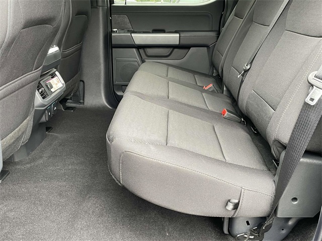 2025 Ford F-150 XLT photo 4