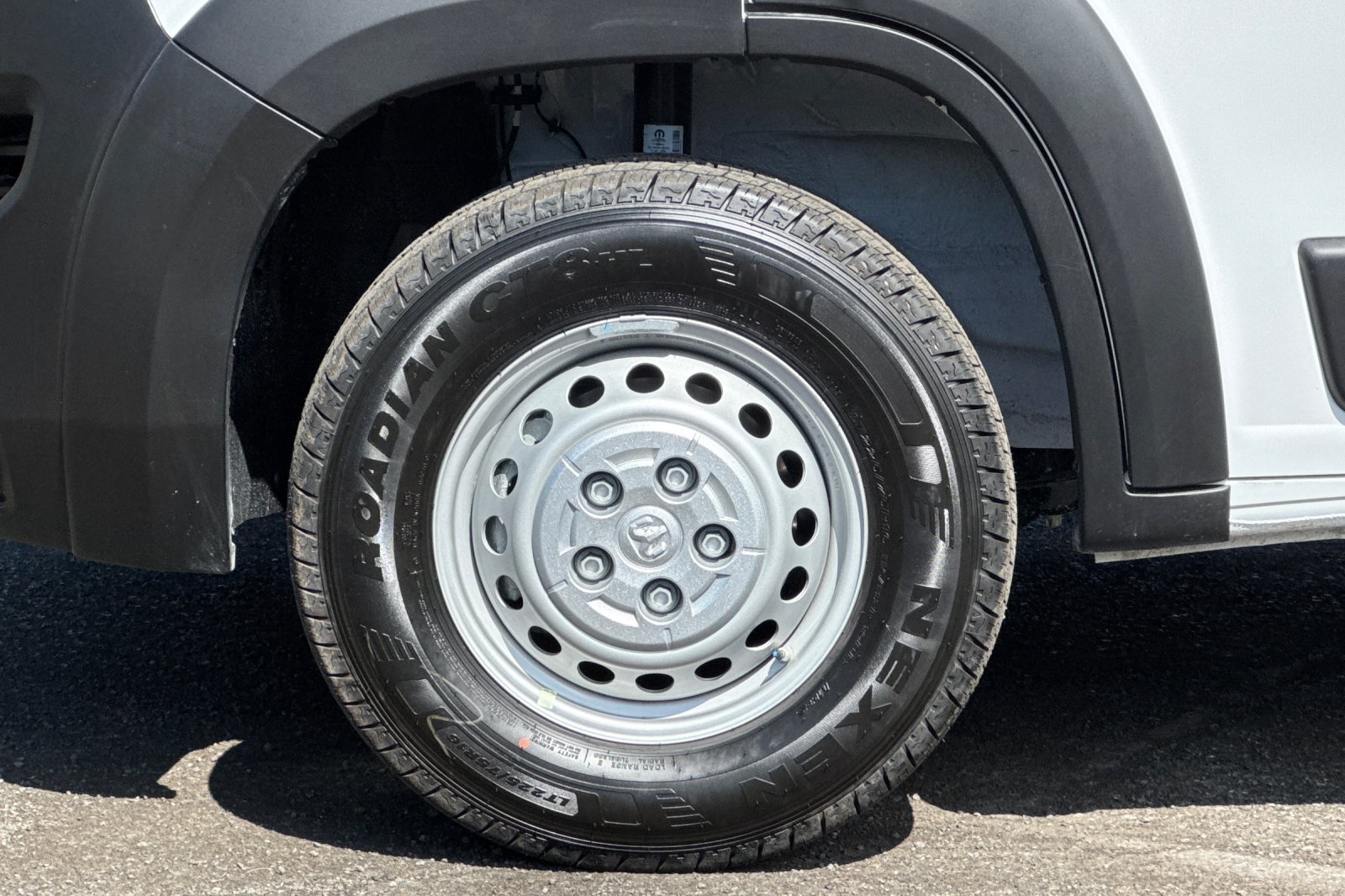 2026 Ram ProMaster 1500 photo 18