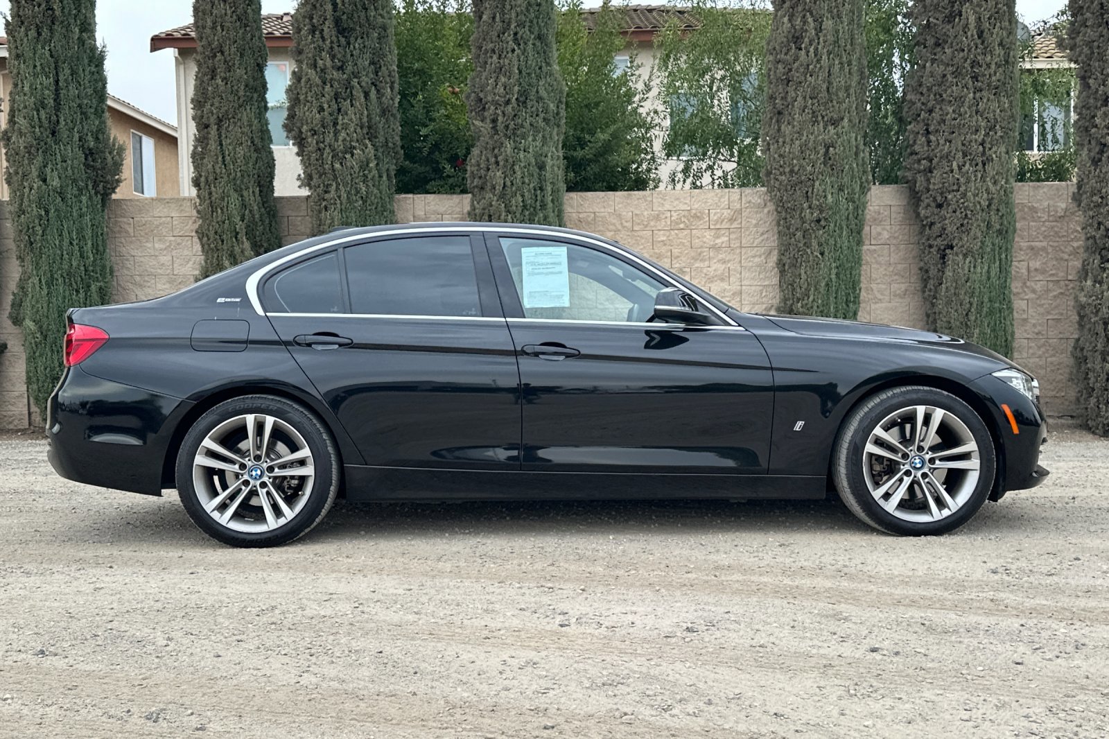 2018 Bmw 330e Sedan photo 2