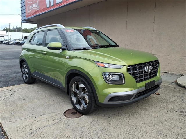 Used 2022 Hyundai Venue SEL with VIN KMHRC8A30NU142933 for sale in Indiana, PA