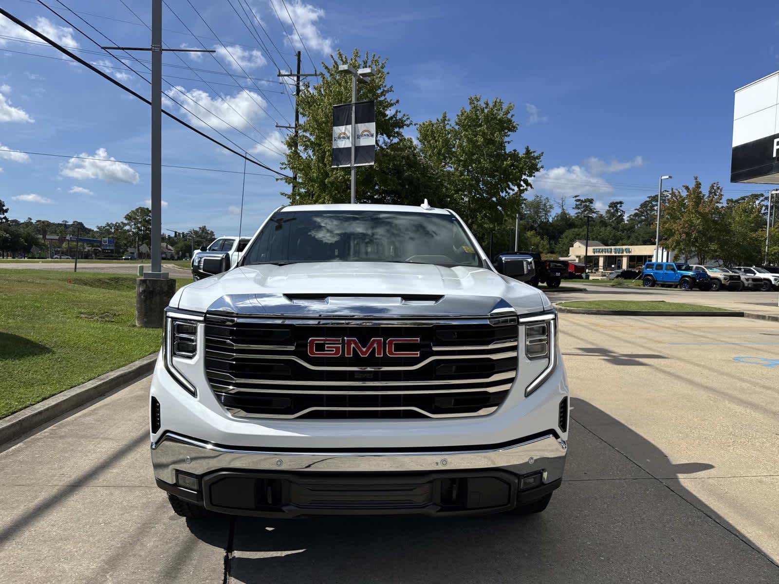 2025 Gmc Sierra 1500 SLT photo 2