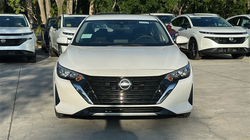 2025 Nissan Sentra SV photo 2