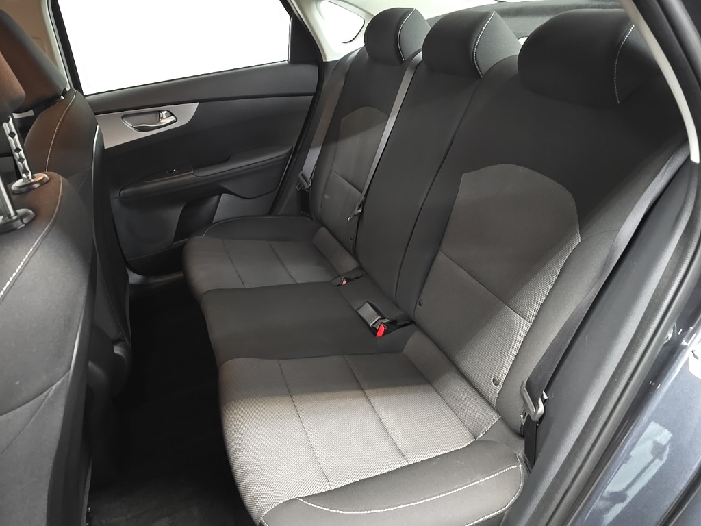 2023 Kia Forte LXS photo 28