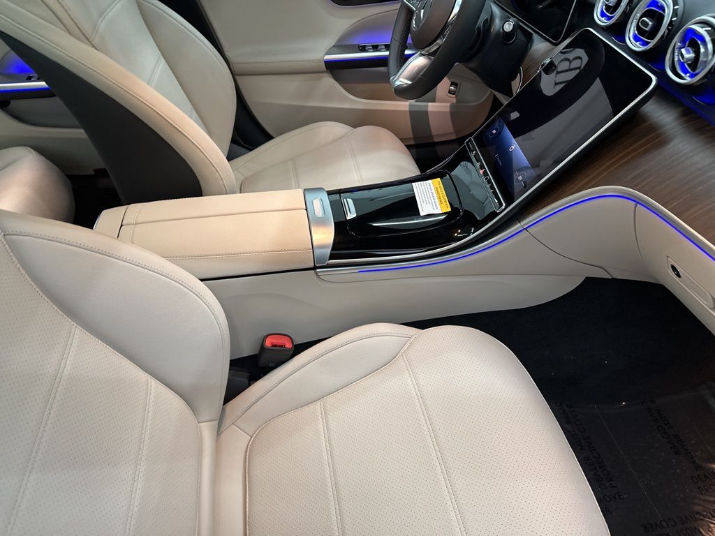 2025 Mercedes Benz C 300 photo 26