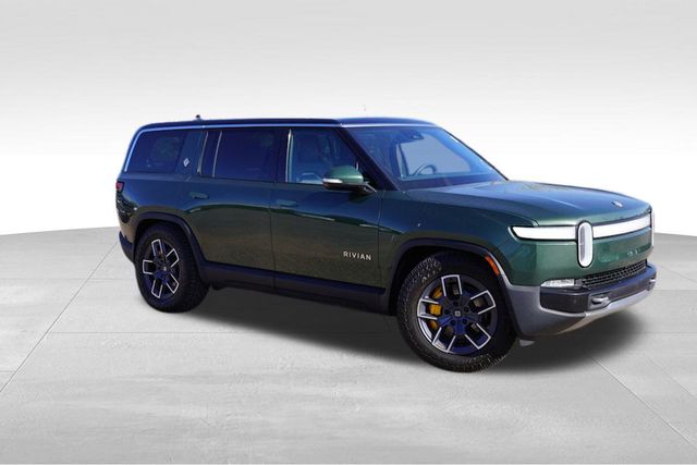 2023 Rivian R1S Adventure photo 2