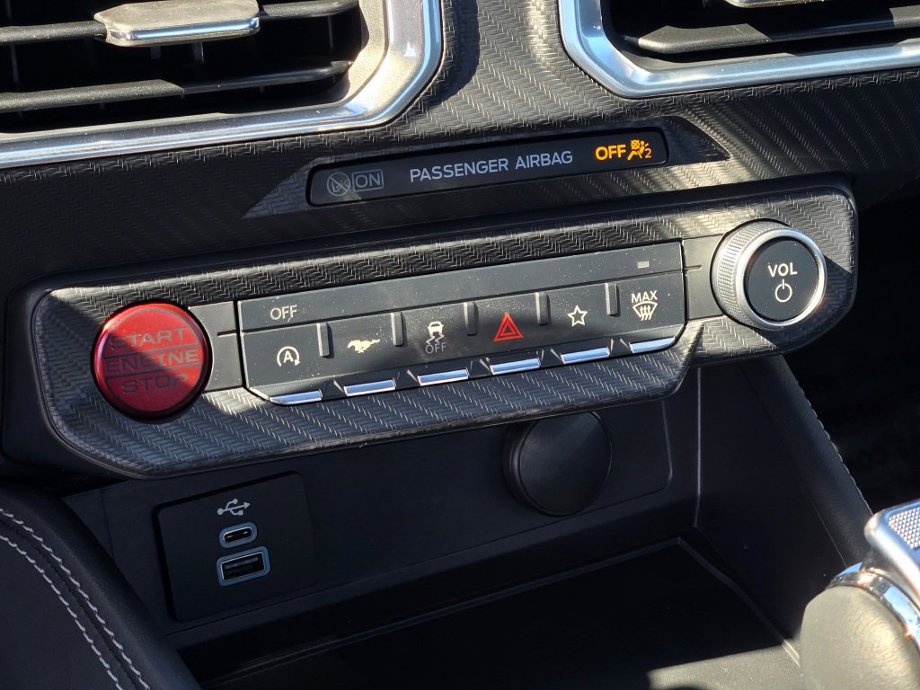 2025 Ford Mustang GT Premium photo 21