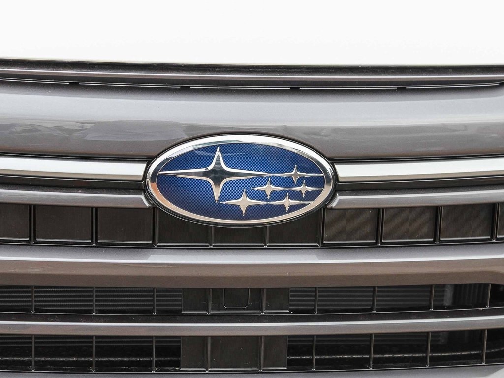 2025 Subaru Forester Premium Base photo 9