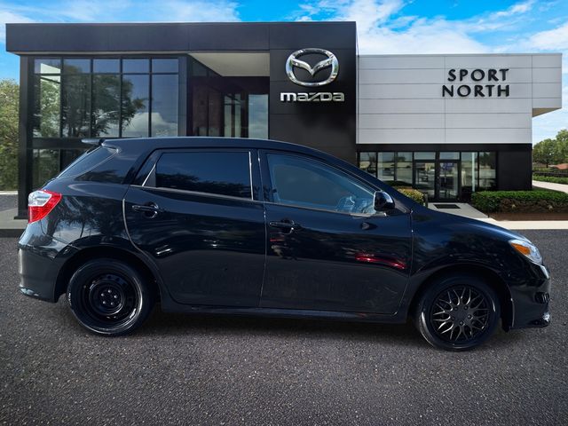 2012 Toyota Corolla Matrix L 4WD photo 2
