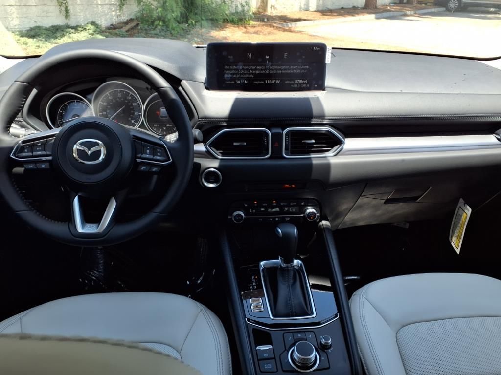 2025 Mazda CX-5 2.5 S Preferred photo 18