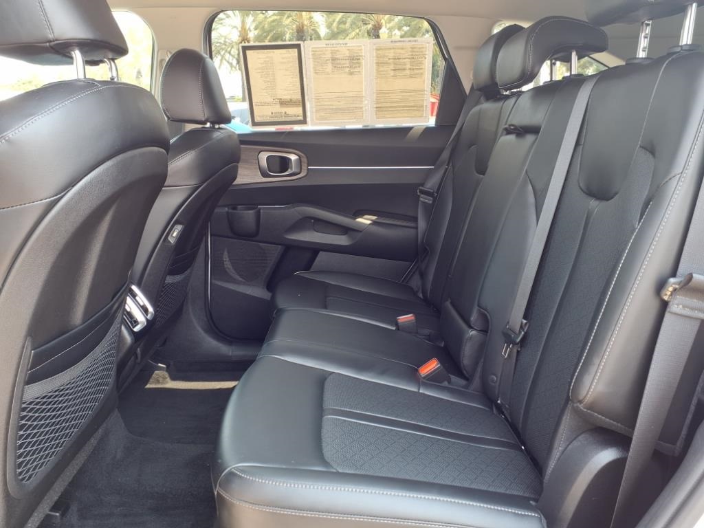 2022 Kia Sorento X-Line S photo 11