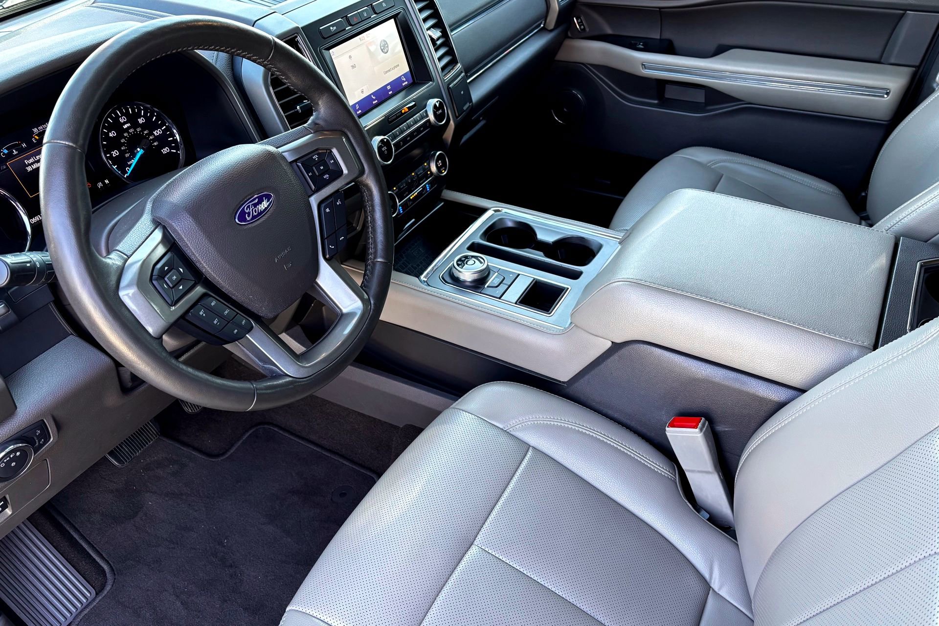 2021 Ford Expedition MAX XLT photo 5