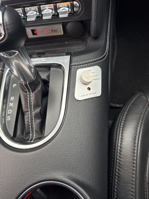 2021 FORD MUSTANG - Image 5