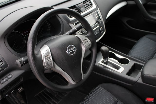 Used 2017 Nissan Altima S with VIN 1N4AL3AP6HC161090 for sale in Lafayette, IN