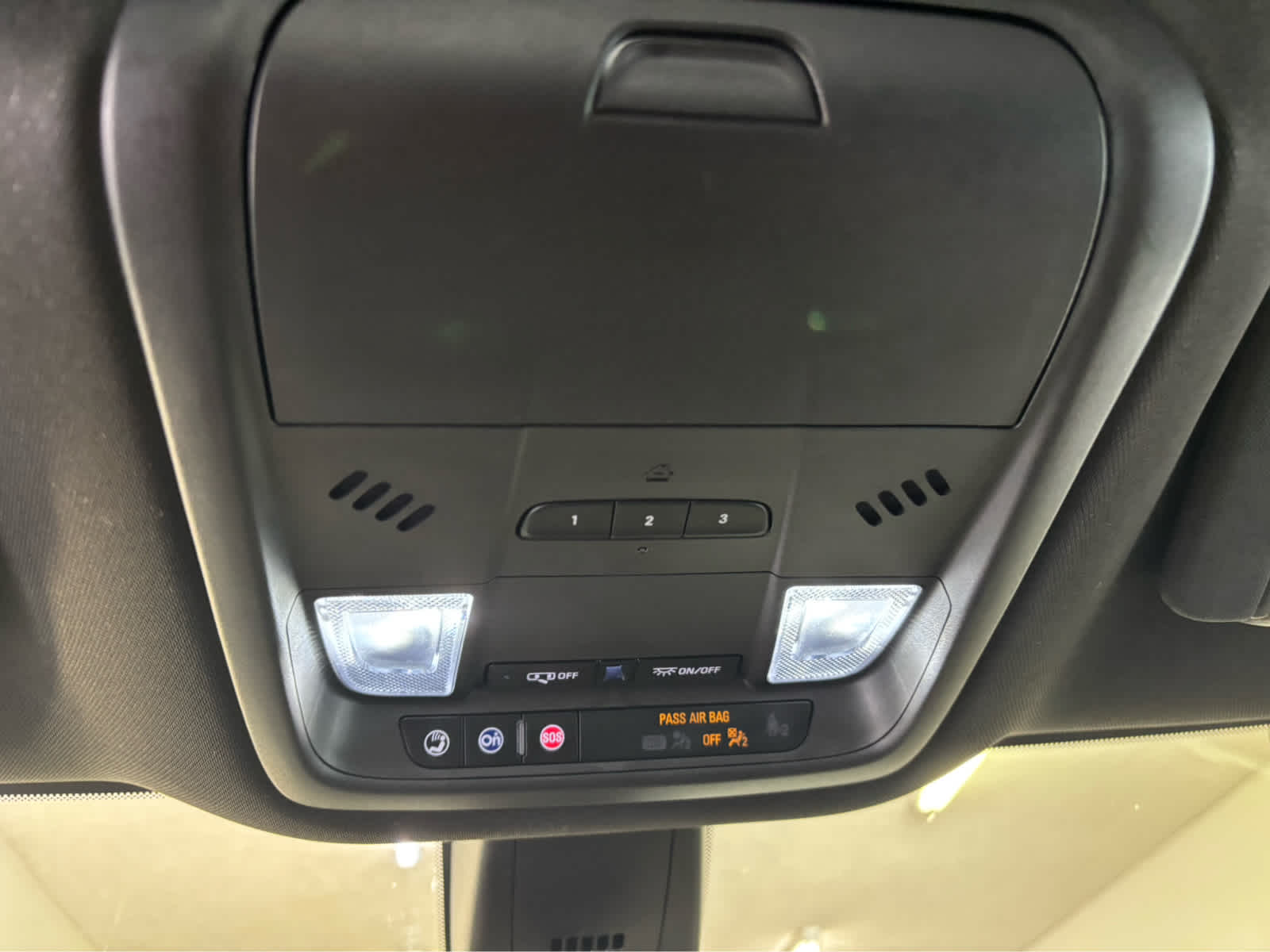 2022 Buick Enclave Essence photo 13