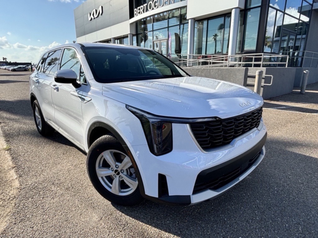 2026 Kia Sorento LX's photo