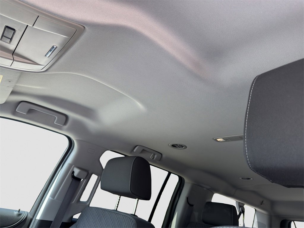 2017 Chevrolet Suburban LS photo 6