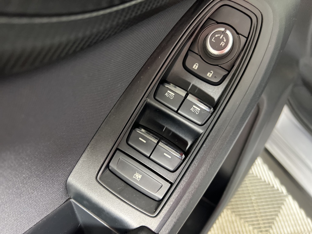 2022 Subaru Crosstrek Premium photo 17