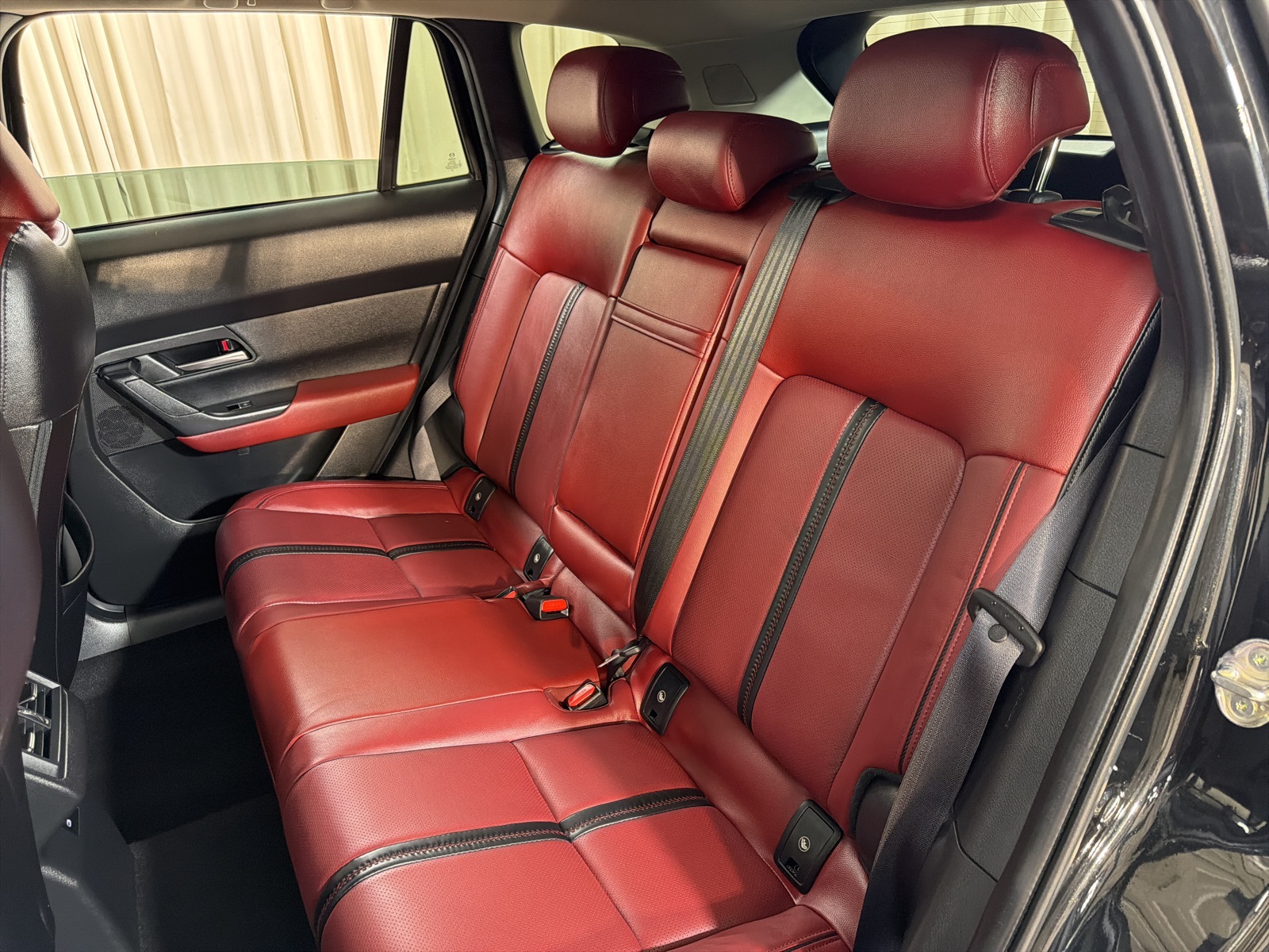 2025 Mazda CX-50 Premium Plus photo 4