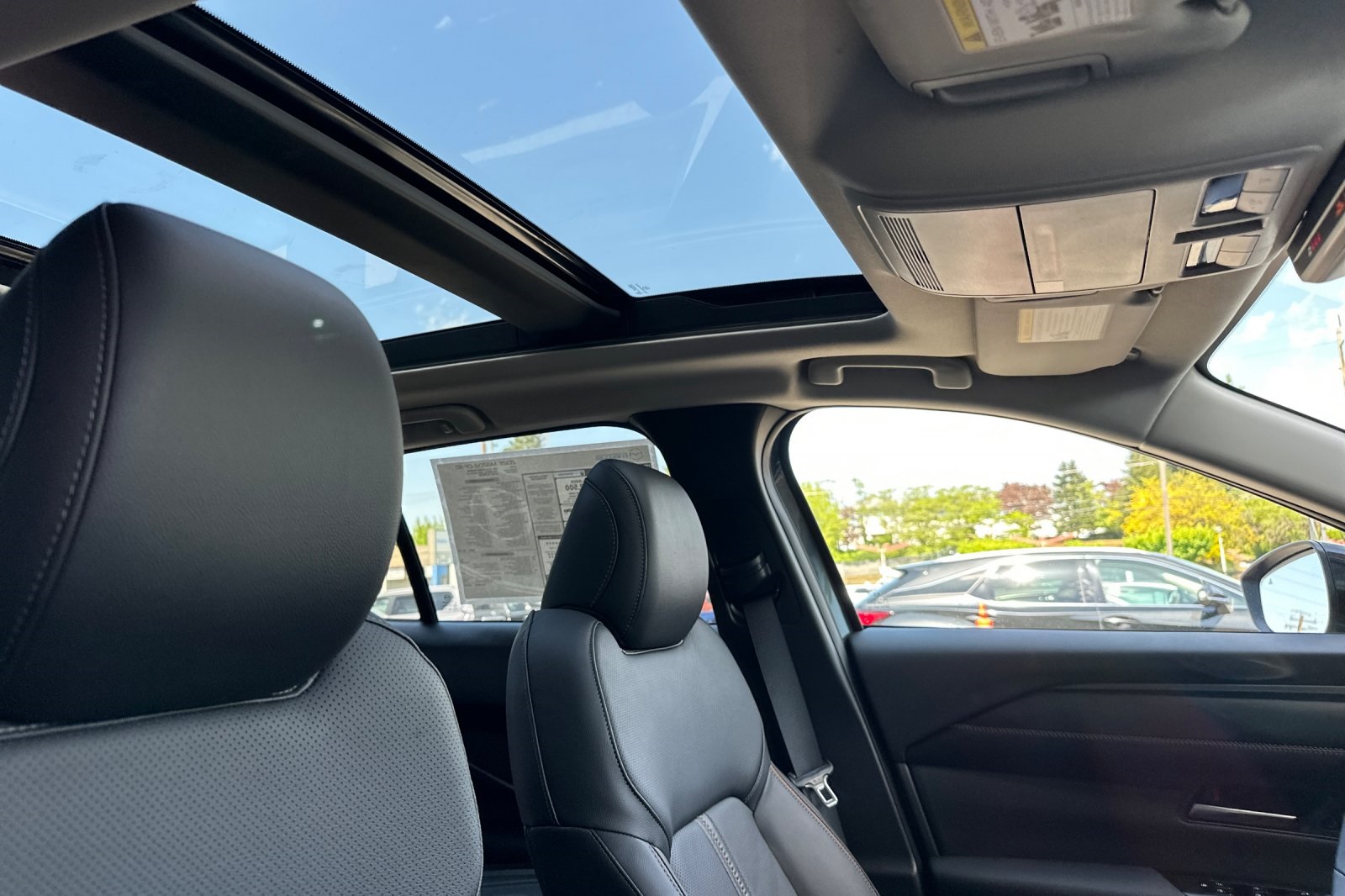 2025 Mazda CX-50 Premium photo 14