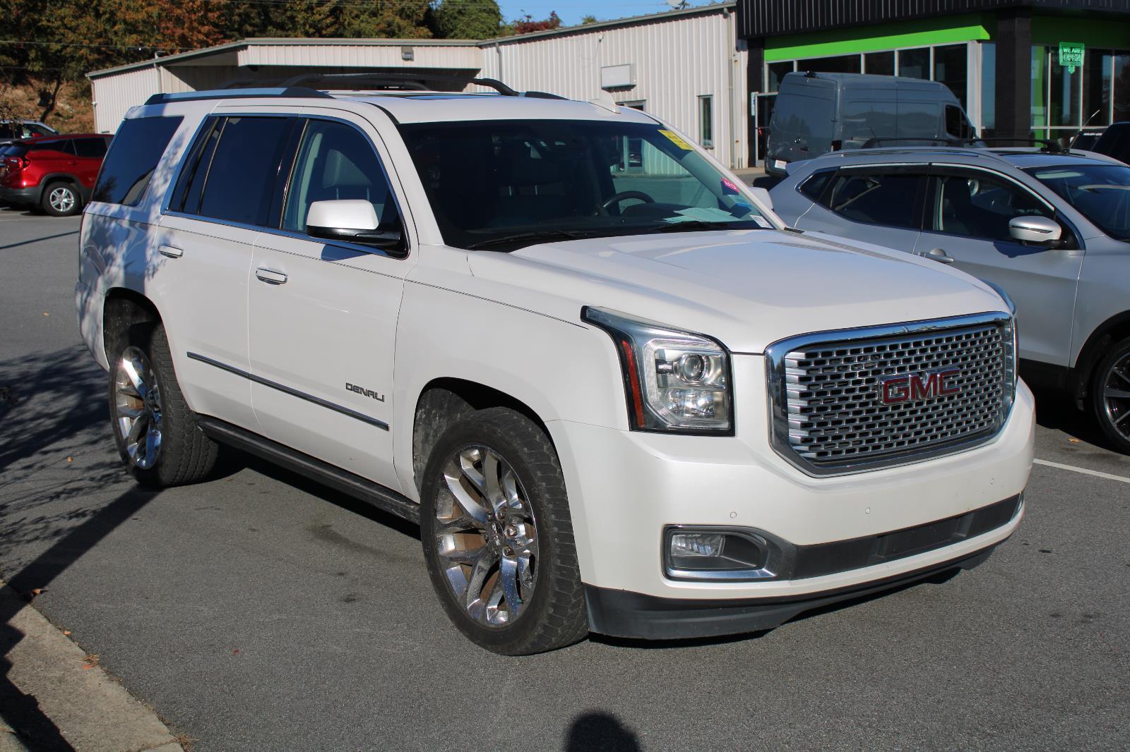 2017 Gmc Yukon Denali photo 3